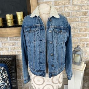 Universal Thread shearling denim jacket size XS